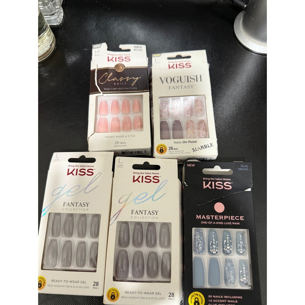 KISS Classy, Vogish, Gel Fantasy, Masterpiece Press On Nails - 5 Pack